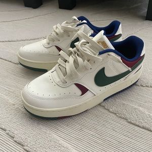 Women’s Nike air max